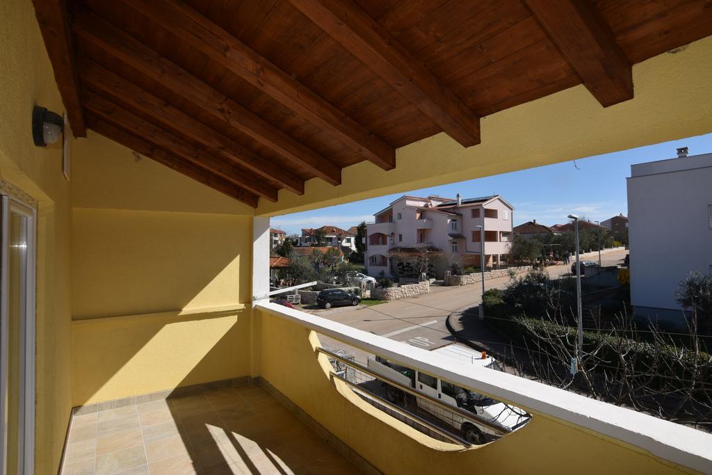 Apartments Batarilo Биоград-на-Мору Экстерьер фото